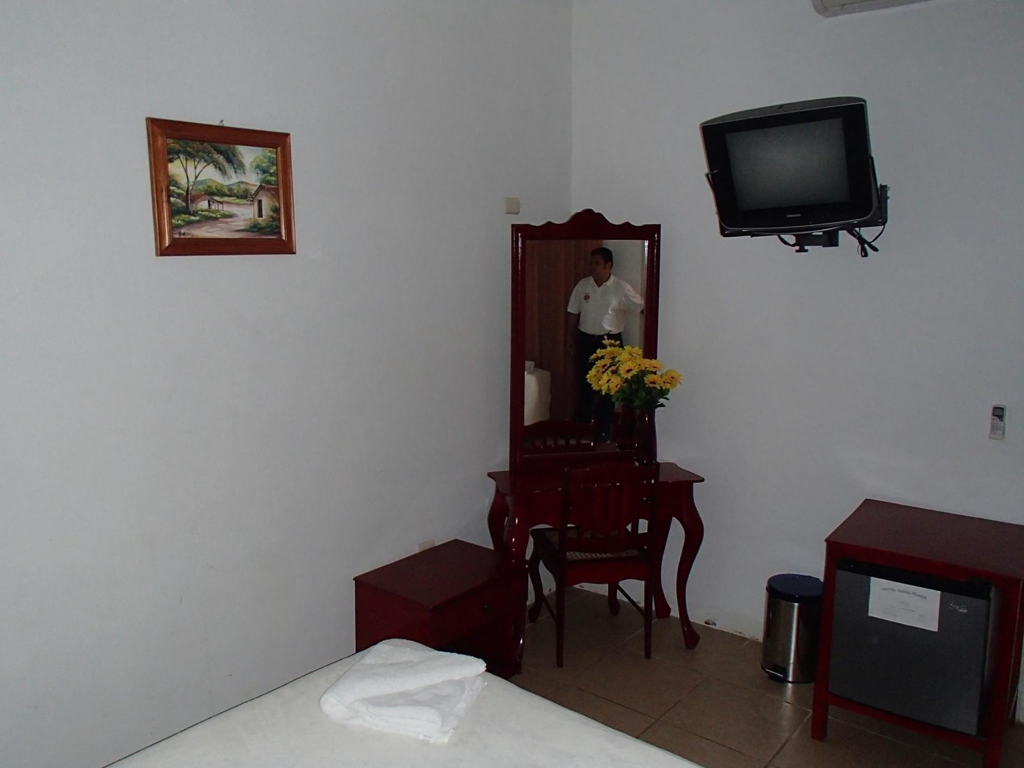Hotel Brial Plaza Манагуа Екстер'єр фото